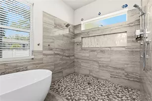 1775 7th St, Sarasota, FL 34236 - Photo 11