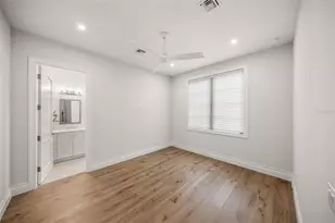 1575 Eastbrook Dr, Sarasota, FL 34231 - Photo 33