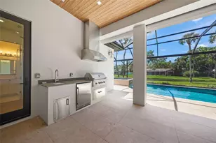 1575 Eastbrook Dr, Sarasota, FL 34231 - Photo 41