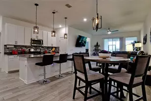 5764 Bungalow Grove Ct, Palmetto, FL 34221 - Photo 3