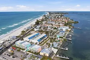 611 Gulf Dr N, Bradenton Beach, FL 34217 - Photo 1
