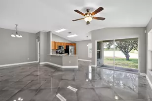 7513 Turtle View Dr, Ruskin, FL 33573 - Photo 17