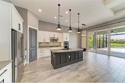 12151 Cranston Way, Lakewood Ranch, FL 34211 - Photo 11
