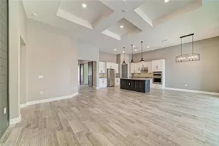 12151 Cranston Way, Lakewood Ranch, FL 34211 - Photo 9