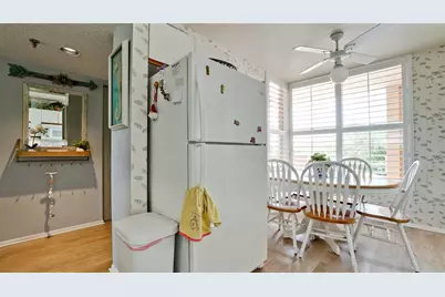 4570 Pinebrook Circle #302, Bradenton, FL 34209 - Photo 17