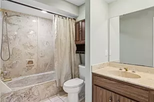 2749 Greendale Dr, Sarasota, FL 34232 - Photo 21