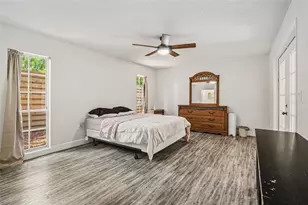 2749 Greendale Dr, Sarasota, FL 34232 - Photo 17