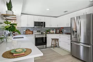 3174 Peachtree St, Sarasota, FL 34231 - Photo 15