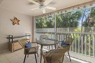 9550 High Gate Dr, Sarasota, FL 34238 - Photo 13