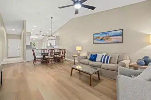 9550 High Gate Dr, Sarasota, FL 34238 - Photo 11