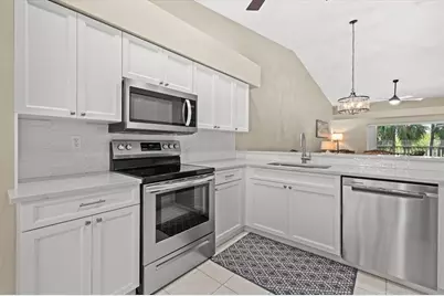 9550 High Gate Drive #1525, Sarasota, FL 34238 - Photo 3