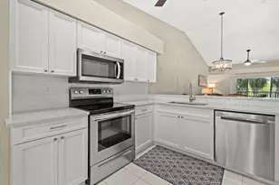 9550 High Gate Dr, Sarasota, FL 34238 - Photo 3