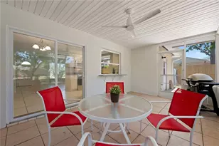 5446 Foxwood Dr, Sarasota, FL 34232 - Photo 17
