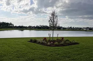 8182 St Kitts Cir, Englewood, FL 34224 - Photo 5
