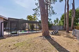 3010 Golden Rain Dr, Sarasota, FL 34232 - Photo 29