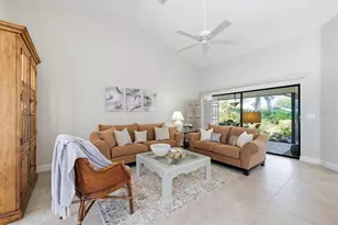 216 Carriage House Ln, Nokomis, FL 34275 - Photo 5