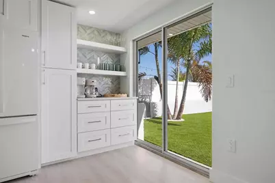 118 9th Street N, Bradenton Beach, FL 34217 - Photo 25