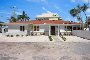118 9th St N, Bradenton Beach, FL 34217 - Photo 1