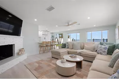 118 9th Street N, Bradenton Beach, FL 34217 - Photo 3
