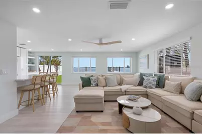 118 9th Street N, Bradenton Beach, FL 34217 - Photo 5