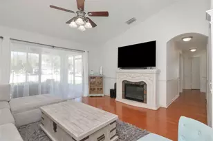 25944 Winning Colors Way, Wesley Chapel, FL 33544 - Photo 9