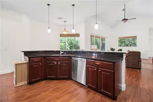7341 Featherstone Blvd, Sarasota, FL 34238 - Photo 7