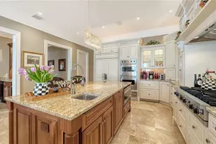 667 Mourning Dove Dr, Sarasota, FL 34236 - Photo 17