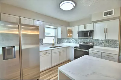 3553 Center Circle, Largo, FL 33774 - Photo 11