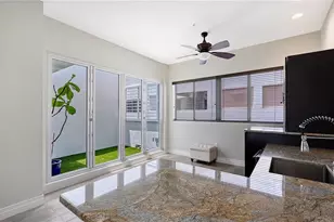 235 Cocoanut Ave, Sarasota, FL 34236 - Photo 29