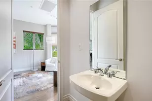 235 Cocoanut Ave, Sarasota, FL 34236 - Photo 39