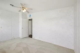 6710 36th Ave E, Palmetto, FL 34221 - Photo 15