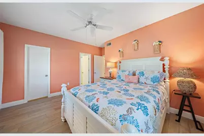 5869 Tidewood Avenue #7, Sarasota, FL 34231 - Photo 19