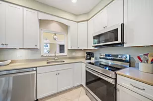 5869 Tidewood Ave, Sarasota, FL 34231 - Photo 7