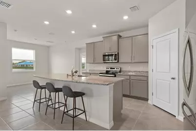 520 158th Street E, Bradenton, FL 34212 - Photo 9