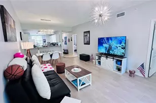 4640 Tower Hill Ln, Sarasota, FL 34238 - Photo 3