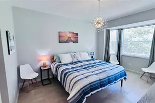 4640 Tower Hill Ln, Sarasota, FL 34238 - Photo 5