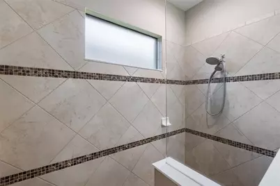 16512 Berwick Terrace, Bradenton, FL 34202 - Photo 29