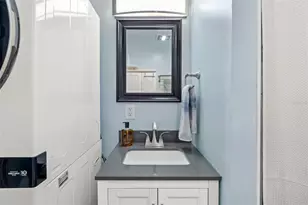 2549 19th St, Sarasota, FL 34234 - Photo 17