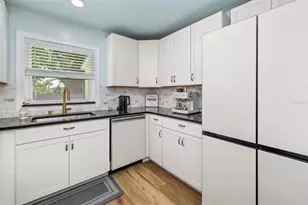 2549 19th St, Sarasota, FL 34234 - Photo 9