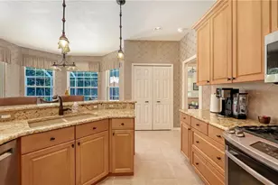 4956 Sabal Lake Cir, Sarasota, FL 34238 - Photo 11