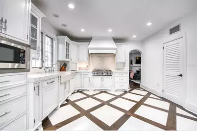 76 S Washington Drive, Sarasota, FL 34236 - Photo 15
