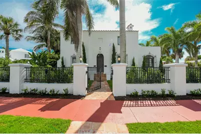 76 S Washington Drive, Sarasota, FL 34236 - Photo 1