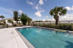 2433 Twin Dr, Sarasota, FL 34234 - Photo 17