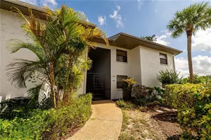 2433 Twin Dr, Sarasota, FL 34234 - Photo 1