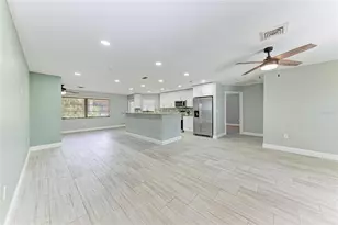 627 Alligator Dr, Venice, FL 34293 - Photo 7