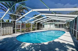 3300 Kingston St N, Saint Petersburg, FL 33713 - Photo 3