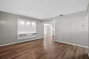 3300 Kingston St N, Saint Petersburg, FL 33713 - Photo 21