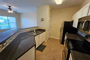 4802 51st Street W, Bradenton, FL 34210 - Photo 9