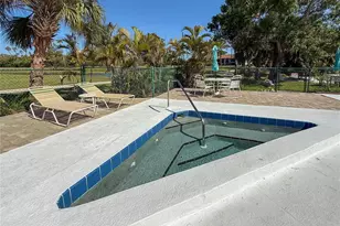 6064 Fairway Ln, Bradenton, FL 34210 - Photo 37