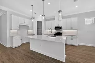 10573 Eclipse St, Sarasota, FL 34241 - Photo 3